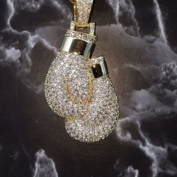 24"Rope Chain - 14K Gold Finish Boxing Gloves - Picture 10 of 13